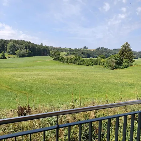 Entspannt & Aktiv Im Hirschblick Allgaeu Fuer Gruppen & Familien Mit Weitblick & Kamin By Linger Homes Appartement Altusried